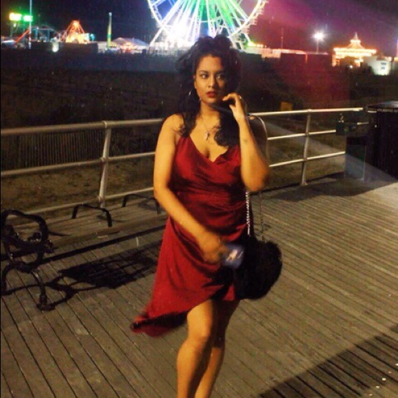 Meet your Posher, Jessica - Picture 1 of 1